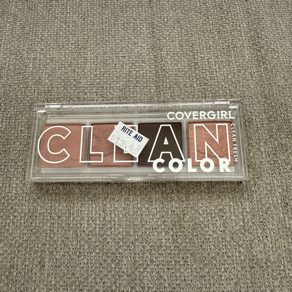 COVERGIRL Cool Berry Eyeshadow Palette
